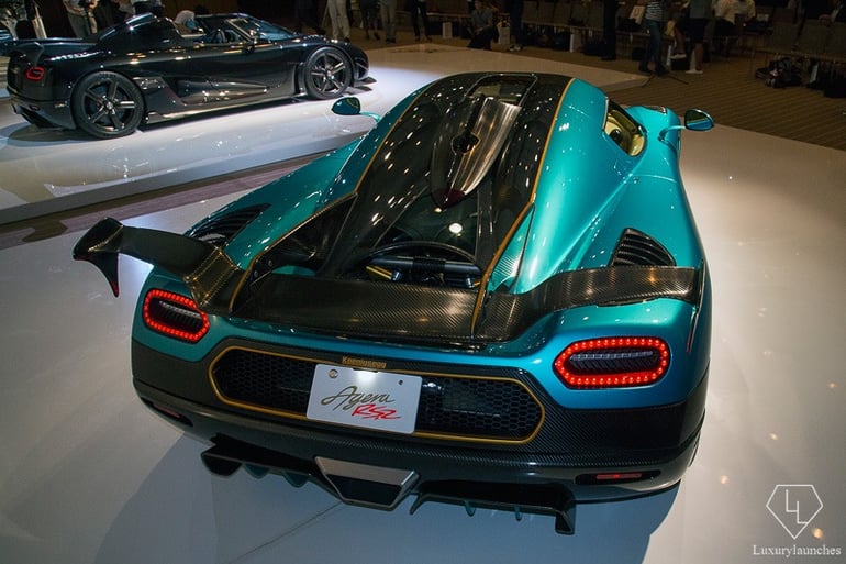 Aero shaped rear
