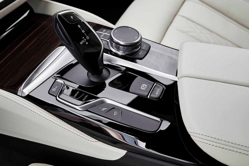 2017-bmw-5-series-15-970x647-c