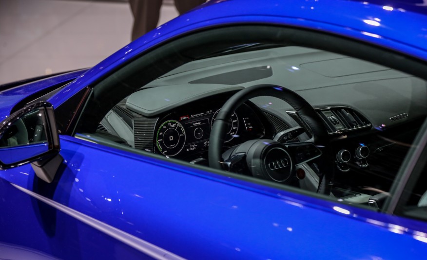 audi-r8-e-tron-14