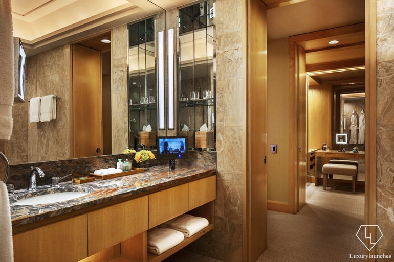 Four Seasons Hotel