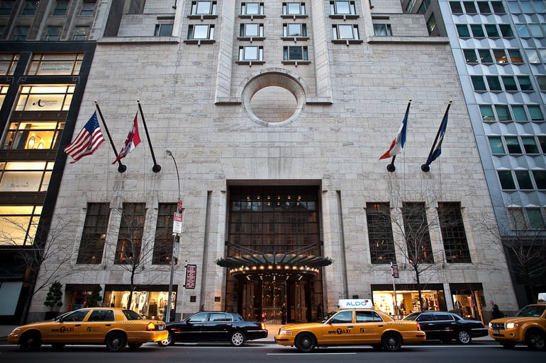 four_seasons_hotel_new_york_exterior_2