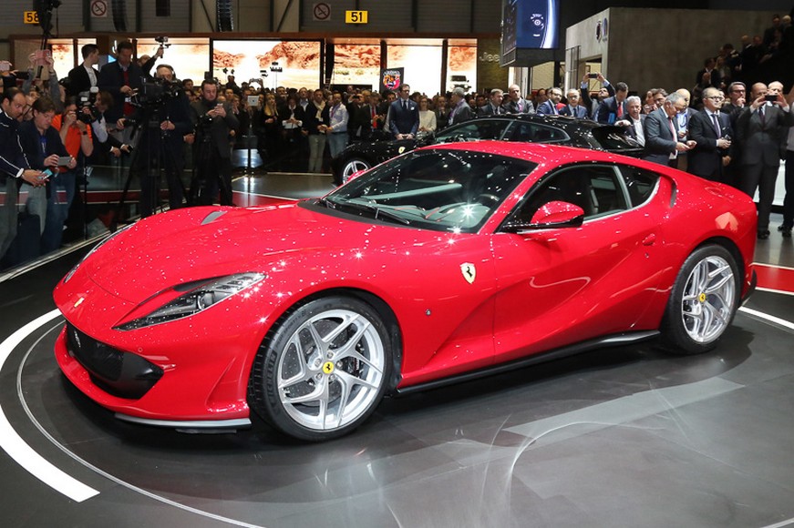 Ferarri B12 Superfast (7)