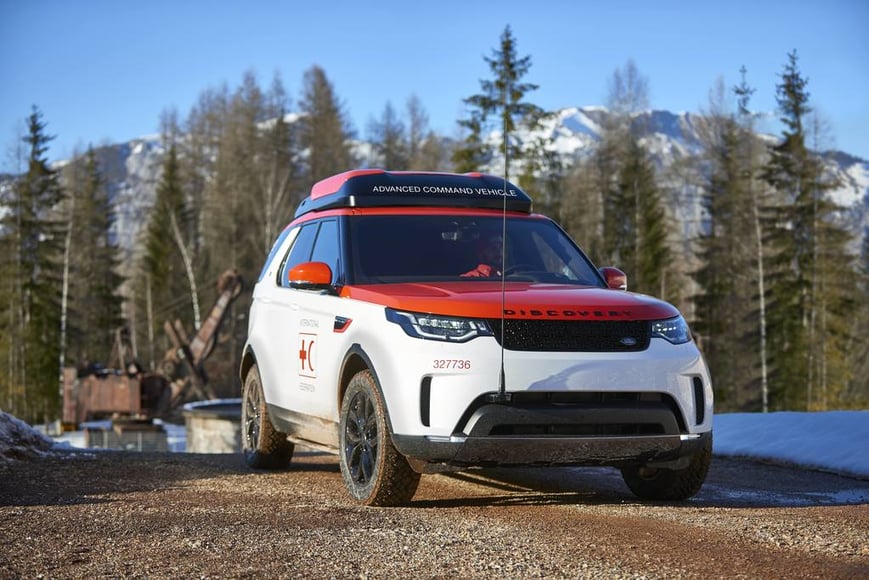 Land Rover Discovery for Red Cross (8)