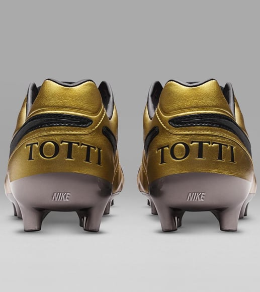 Nike - Tiempo Totti X Roma boots (1)