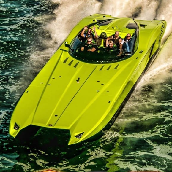 lamborghini-aventador-BOAT 5.jpeg
