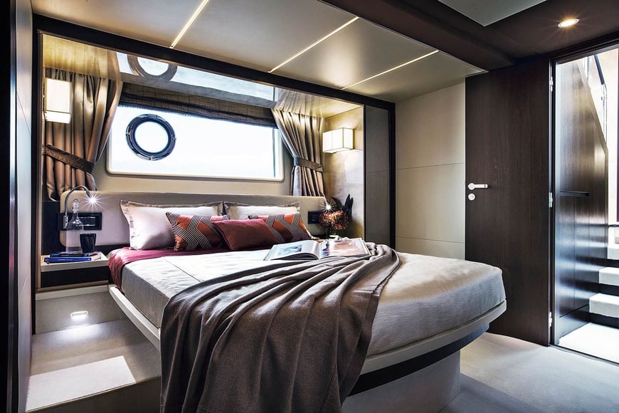 St Regis Maldives Luxury 20 Metre Yacht (7)