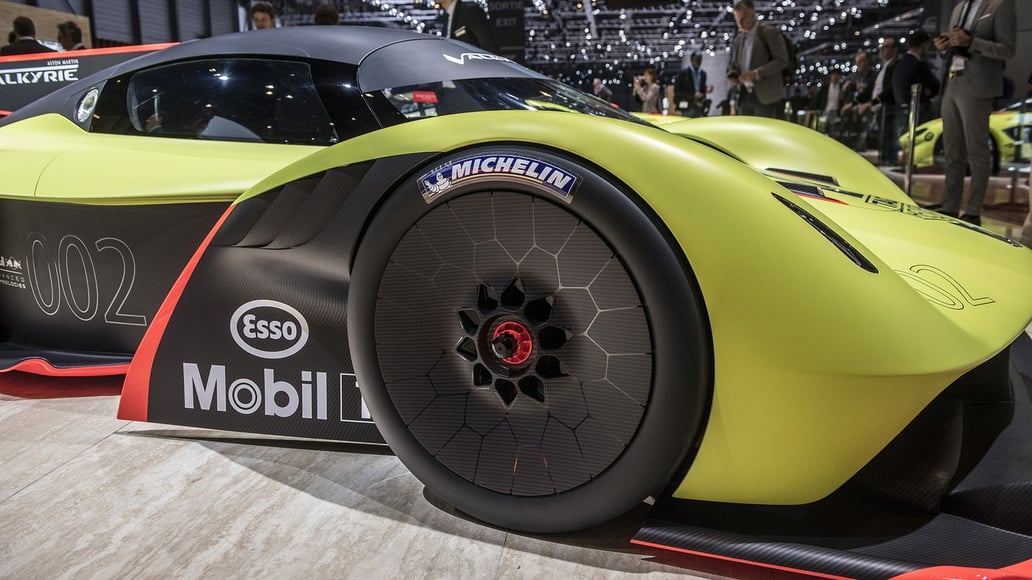 aston-martin-valkyrie (7)