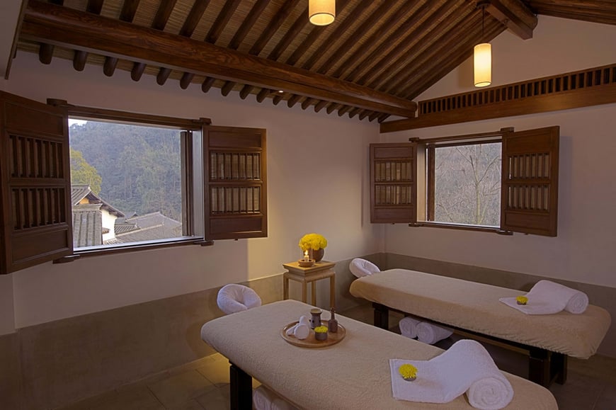 Spa treatment room