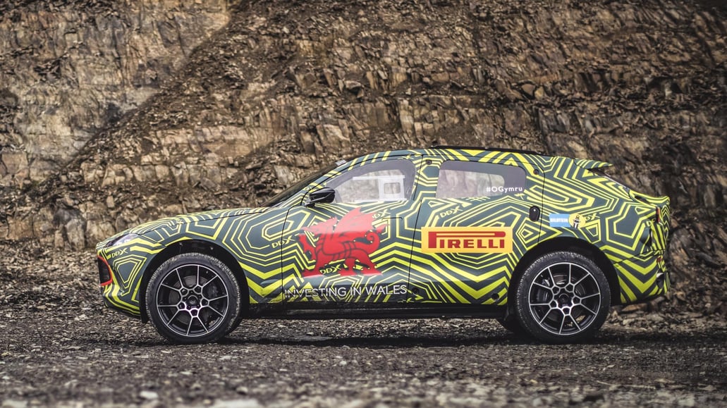 aston_martin_dbx (2)