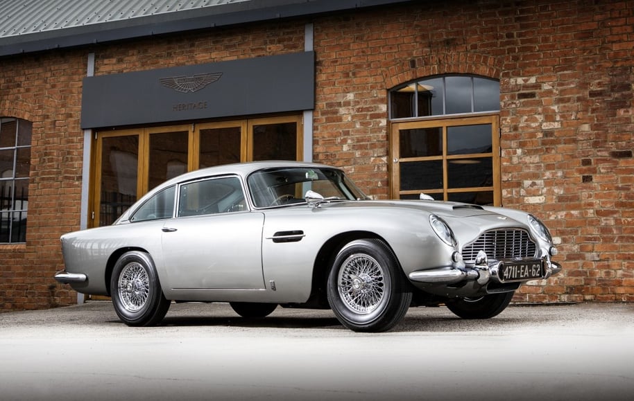 james-bonds-1965-aston-martin-db5-goldfinger-auction (1)