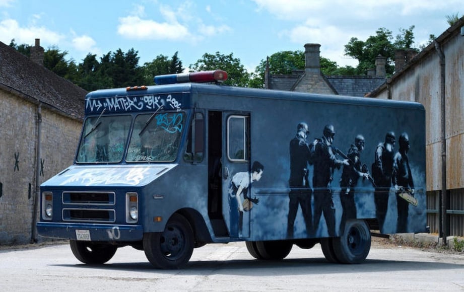 banksy-swat-van-819x1024