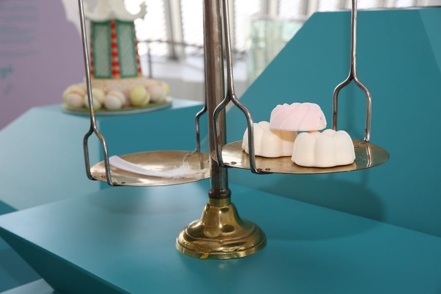 bompas-parr-worlds-lightest-meringue (4)