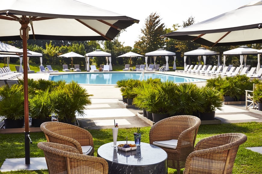 Kempinski Venice_La Dolce Bar with pool view_2016