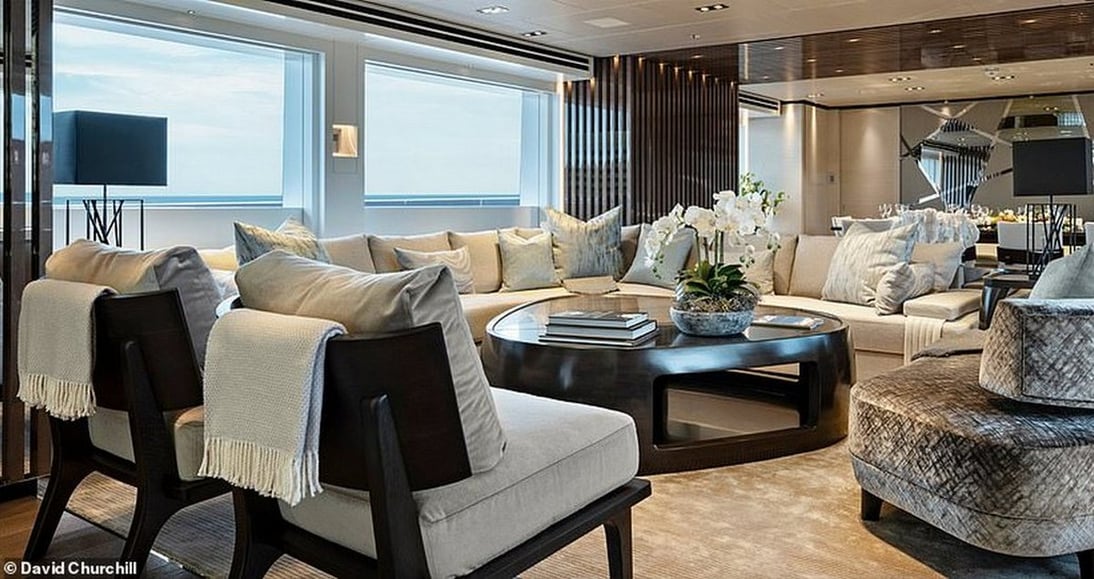 Vida superyacht (7)