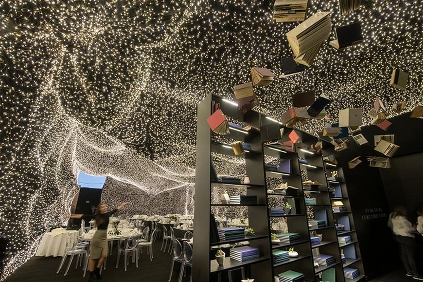 interstellar-restaurant (1)
