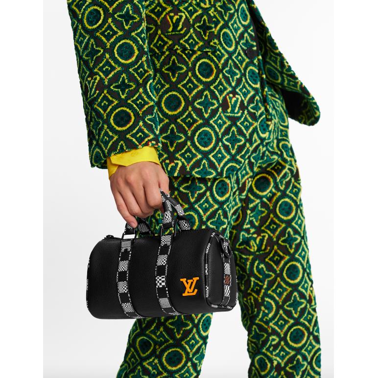 ● ほぺり ●LOUIS VUITTONヴィトンモノグラムミニモンスリリ Louis Vuitton has released cute mini versions of its iconic bags
