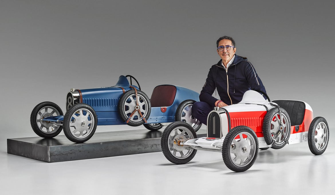 ETTORE #29 ブガッティ bugatti unveils brouillard coupe with sculpture of ettore's