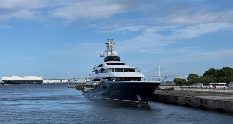 Mark Zuckerberg yacht in Yokohama