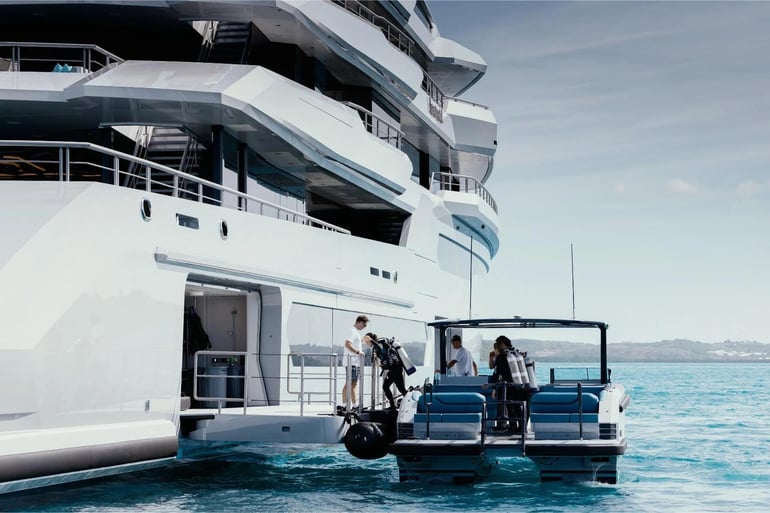 leviathan superyacht refueling