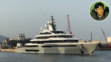 leviathan superyacht refueling