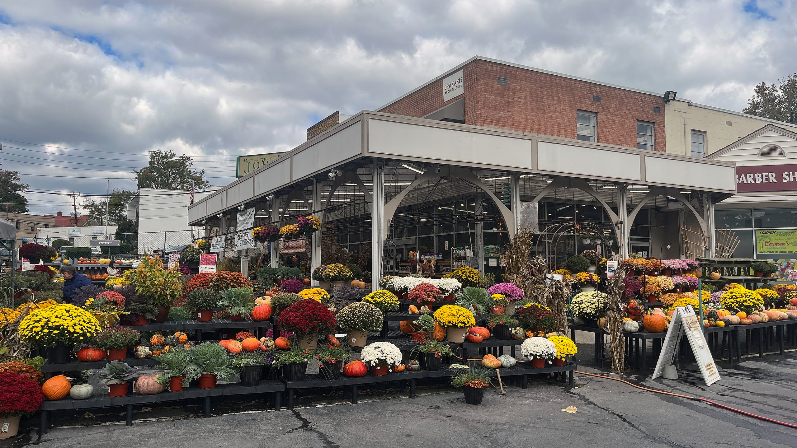 Johnson’s Florist Navigating Challenges and Maintaining Community Ties