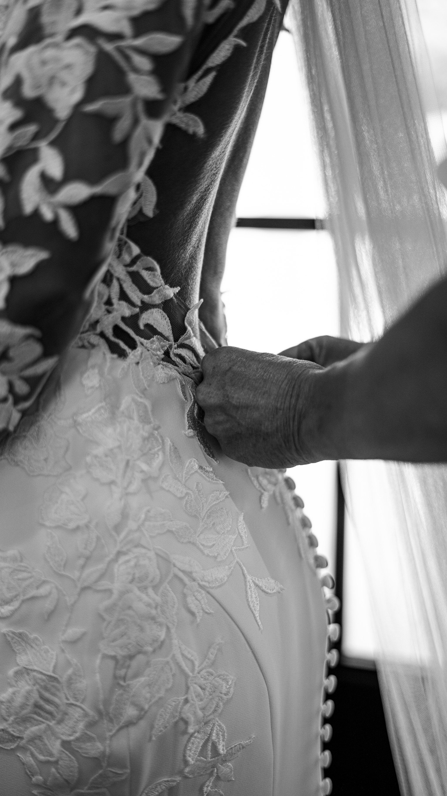 Alex & Lee Davis: Getting ready.