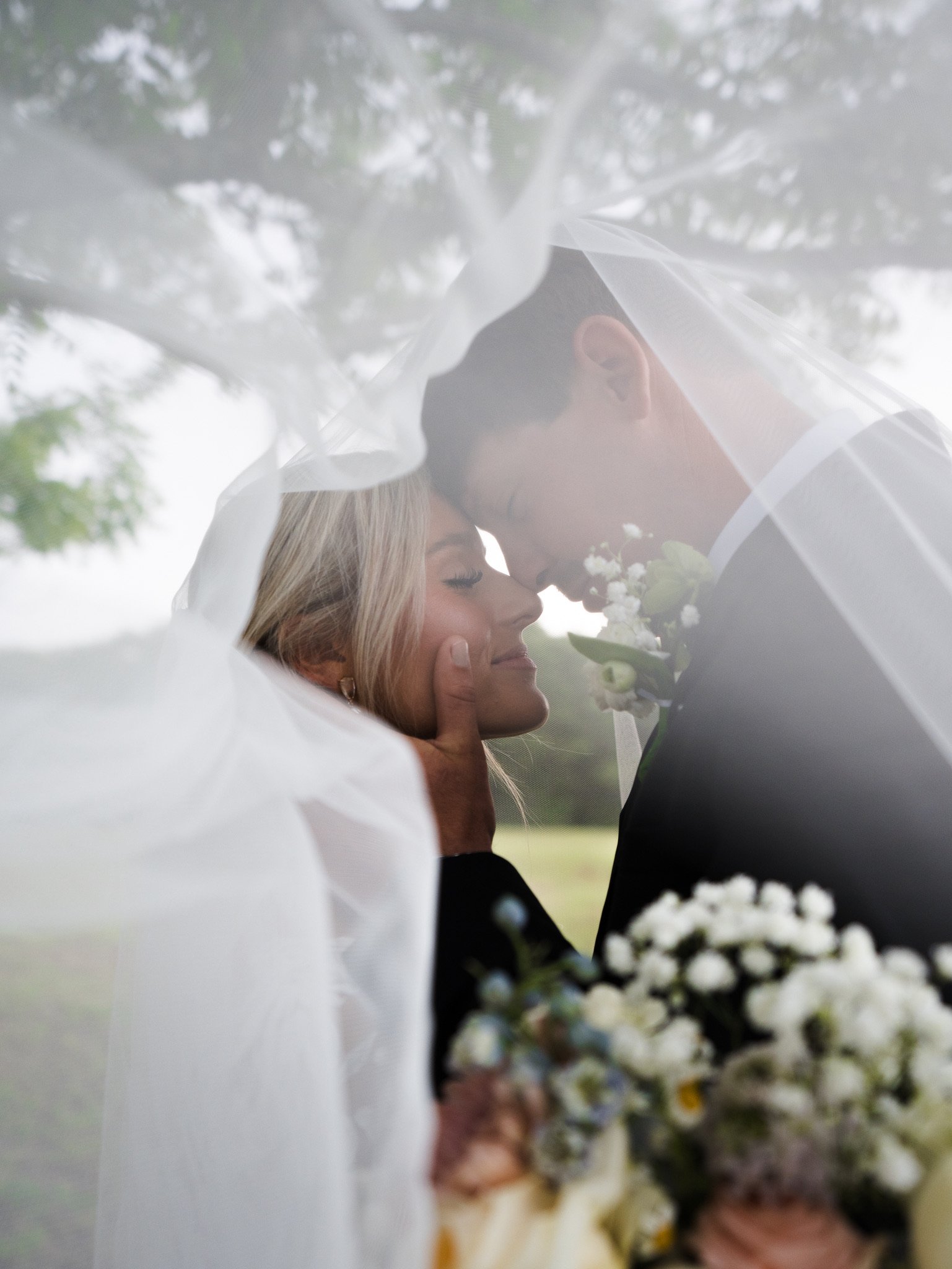 Alex & Lee Davis: The wedding portraits.