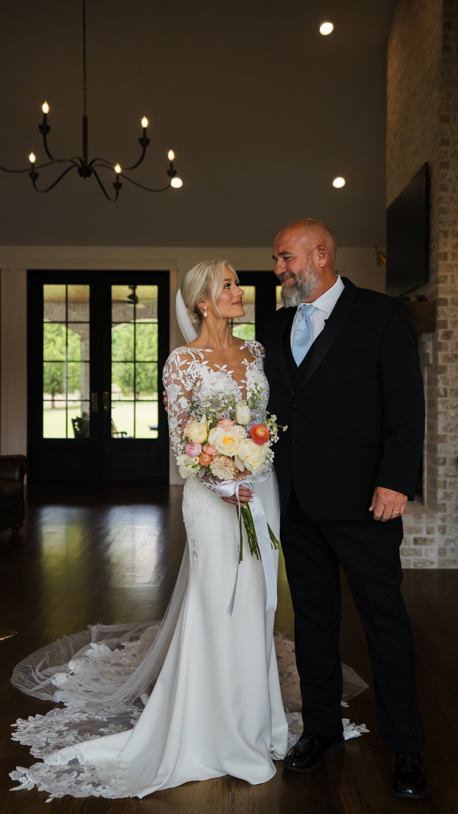 Alex & Lee Davis: First look photographs.