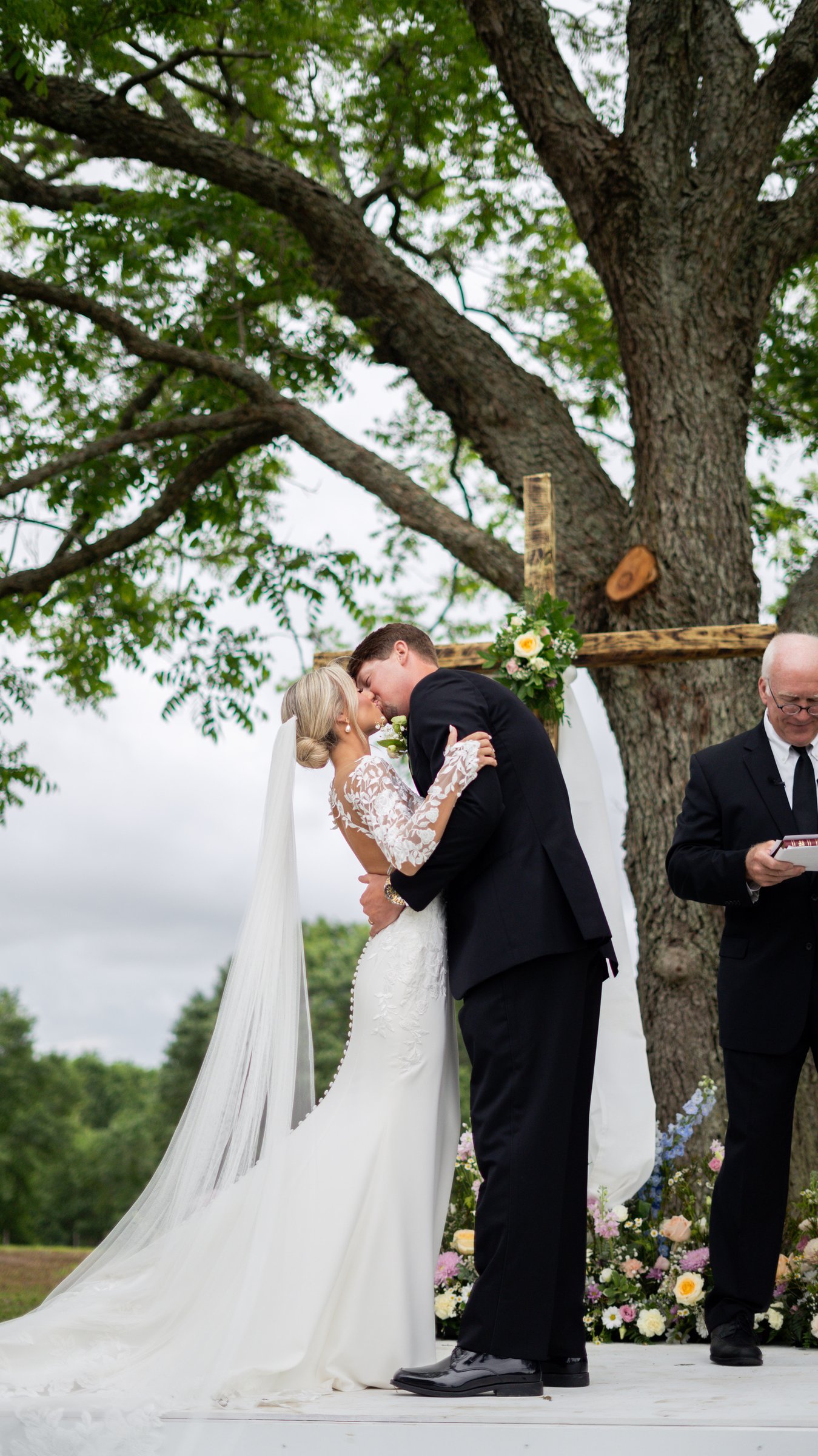 Alex & Lee Davis: The ceremony.
