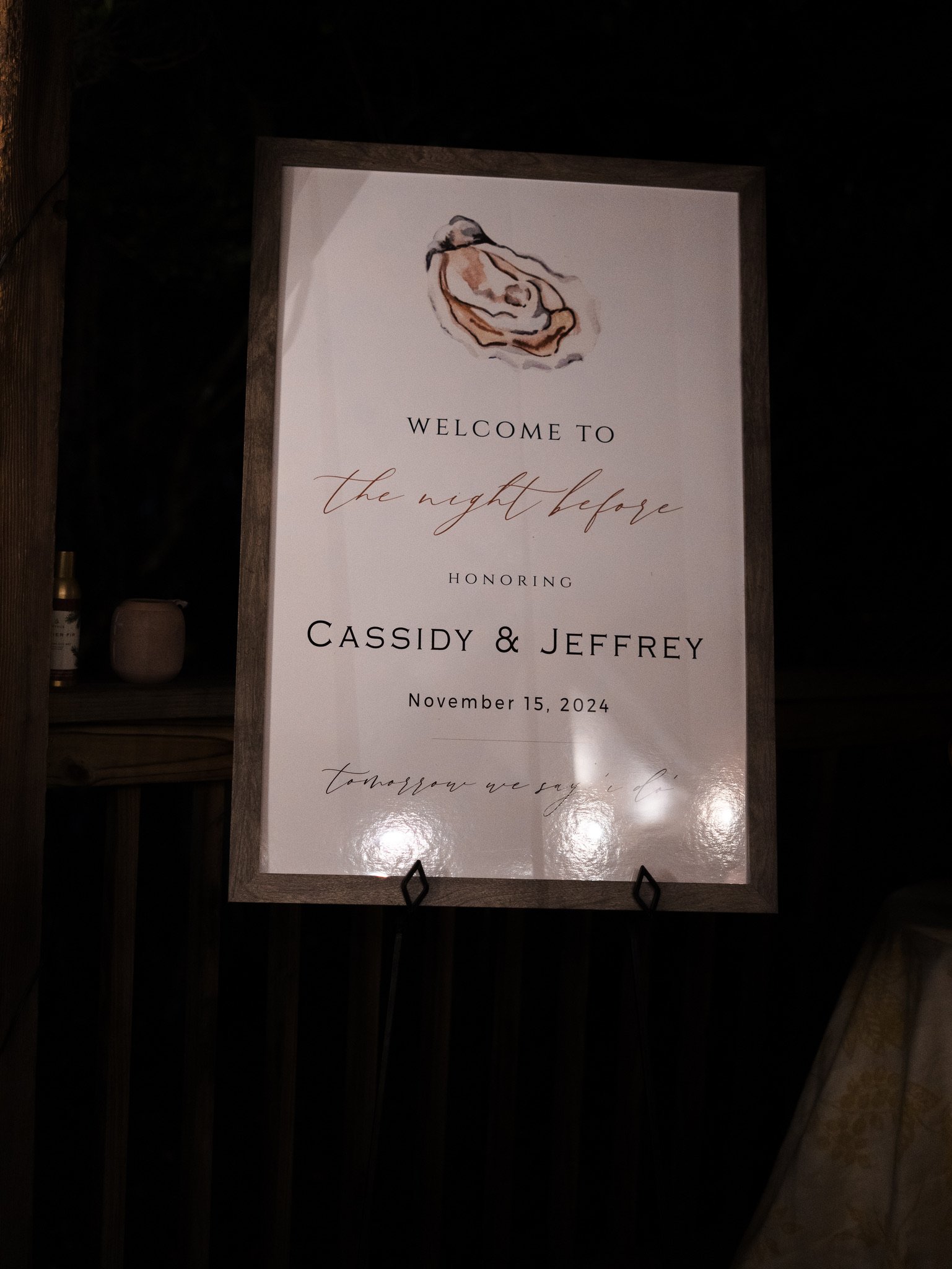 Cassidy & Jeffrey Glass: The dress and wedding details.