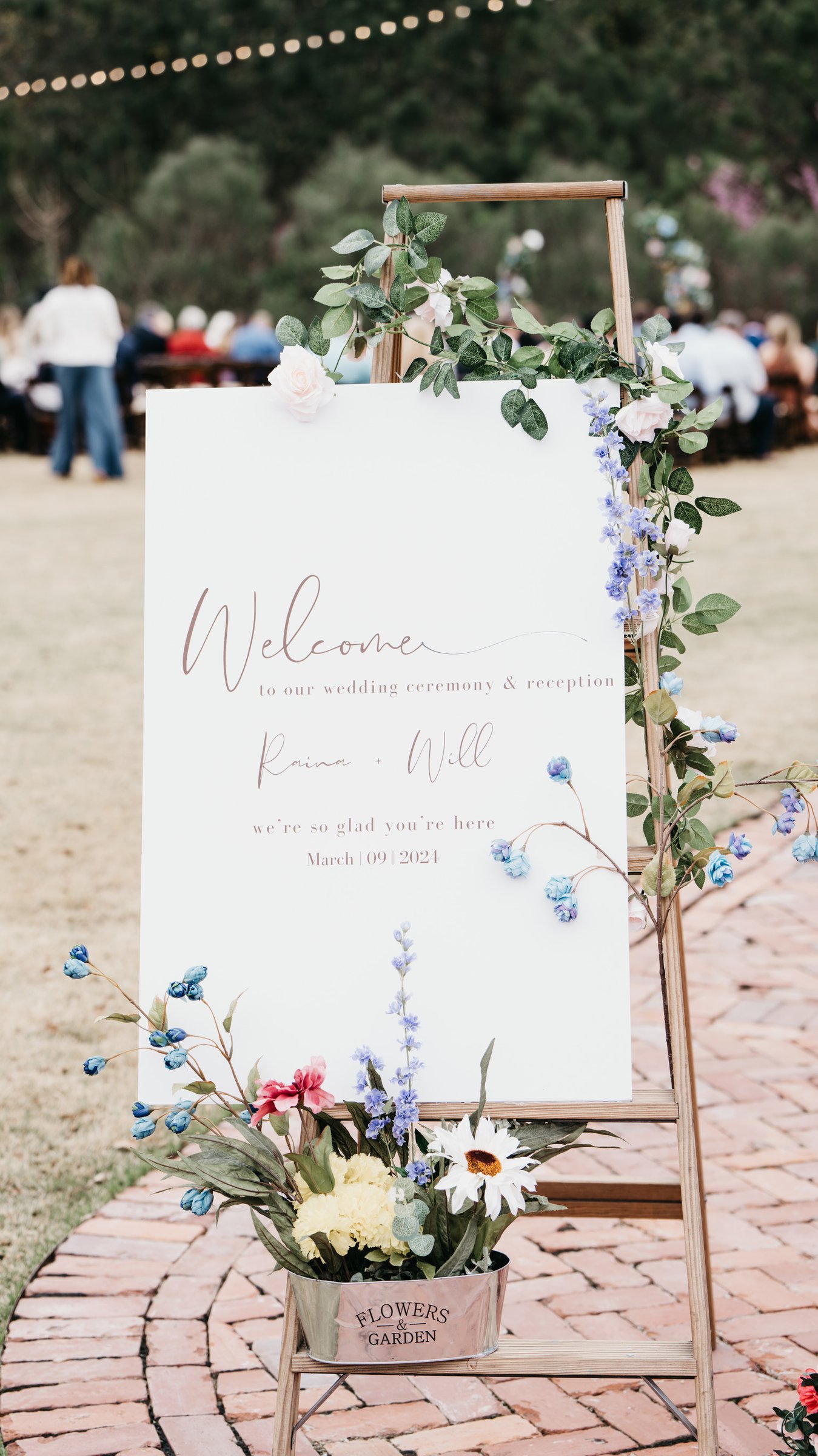 Raina & William Bertrand: The wedding colors and details.