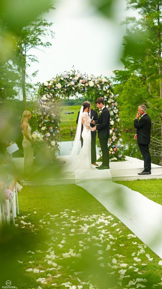 Julia & Luke Dorty: The ceremony photographs.