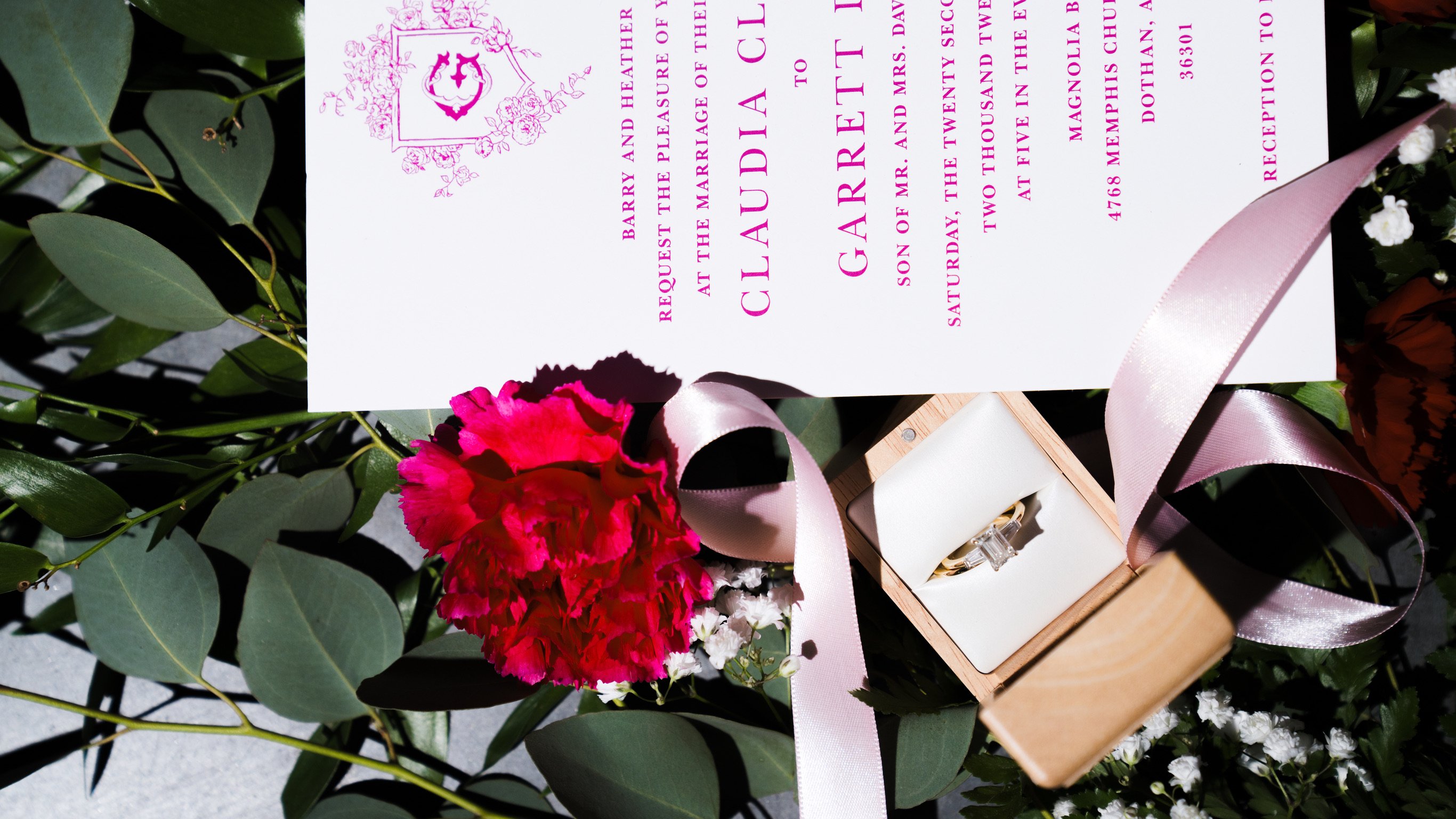 Claudia & Garrett Faulkner: The dress, flowers and wedding details.