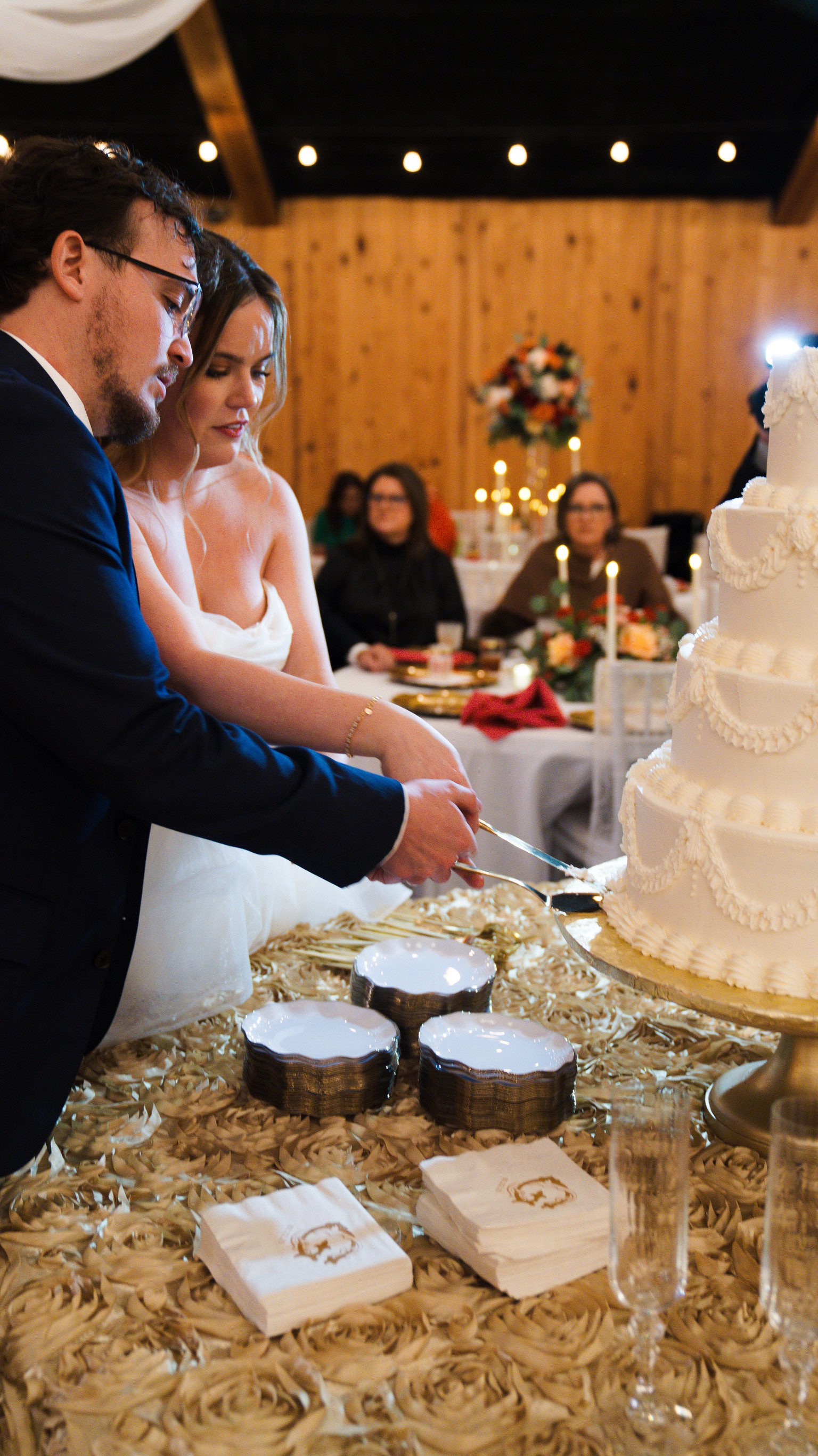 Claudia & Garrett Faulkner: The first dances and reception.