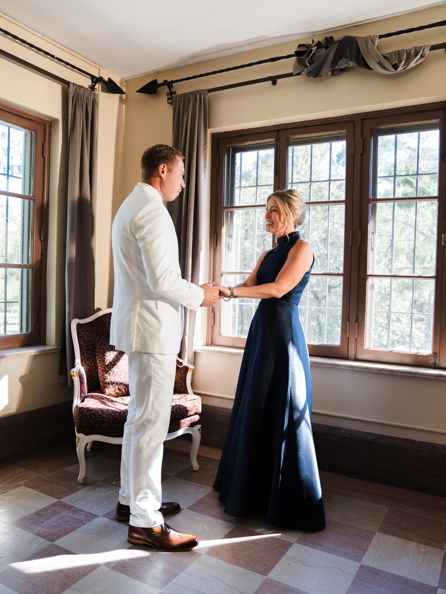 Cassidy & Jeffrey Glass: The first look photographs.