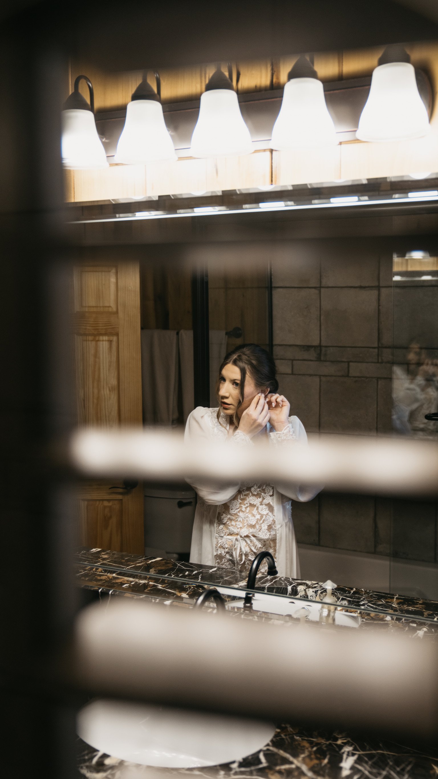 Raina & William Bertrand: Getting ready with Raina.