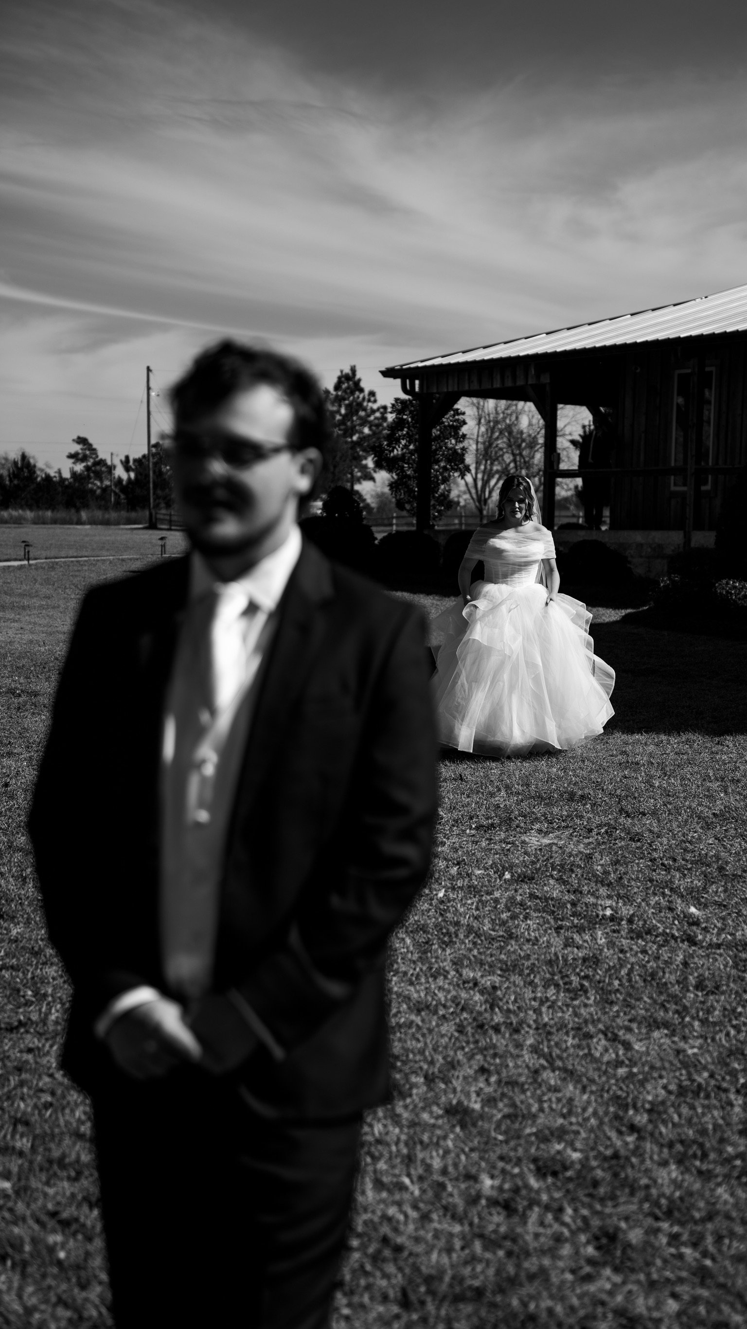 Claudia & Garrett Faulkner: The first look photographs.