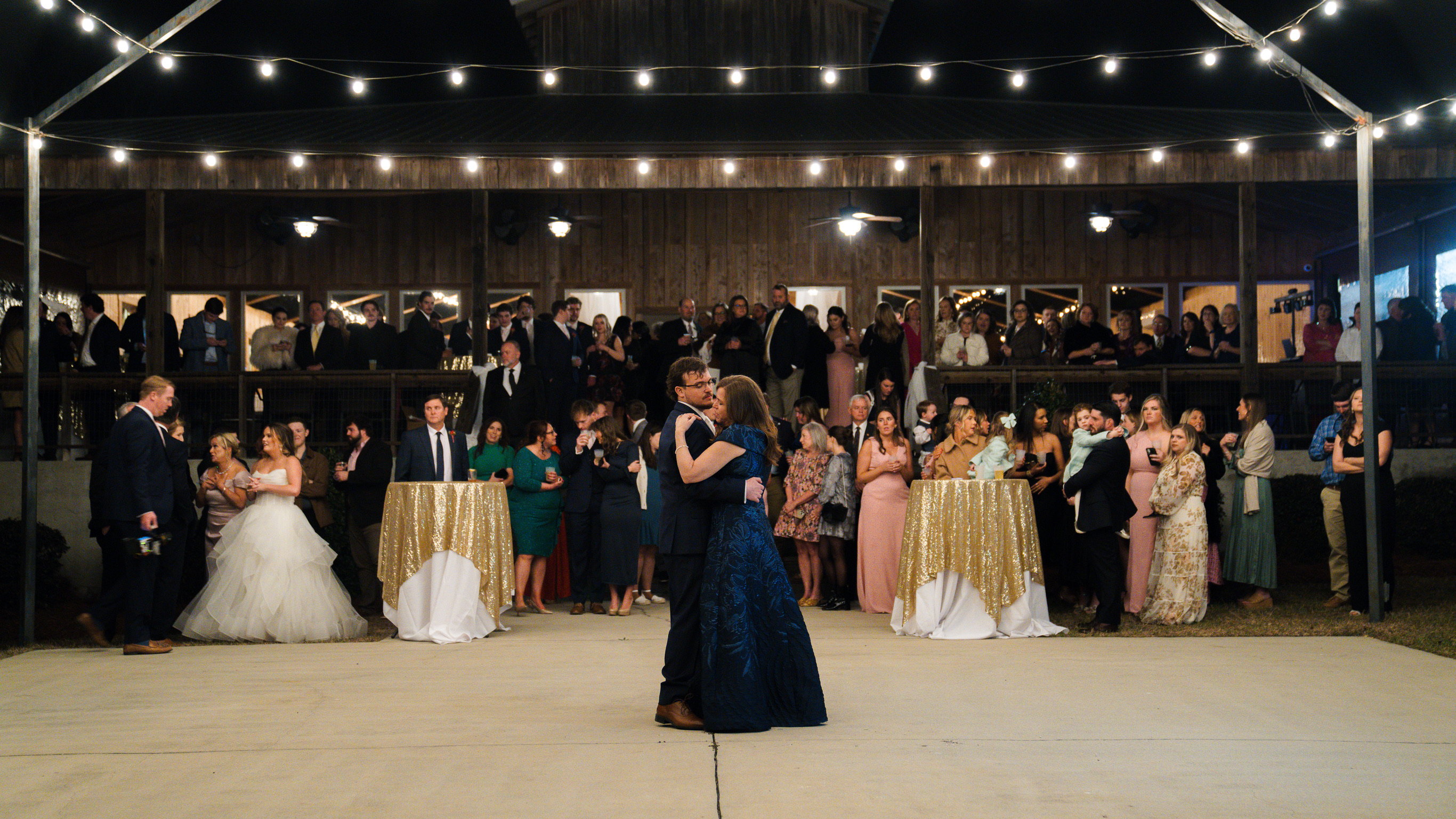 Claudia & Garrett Faulkner: The first dances and reception.