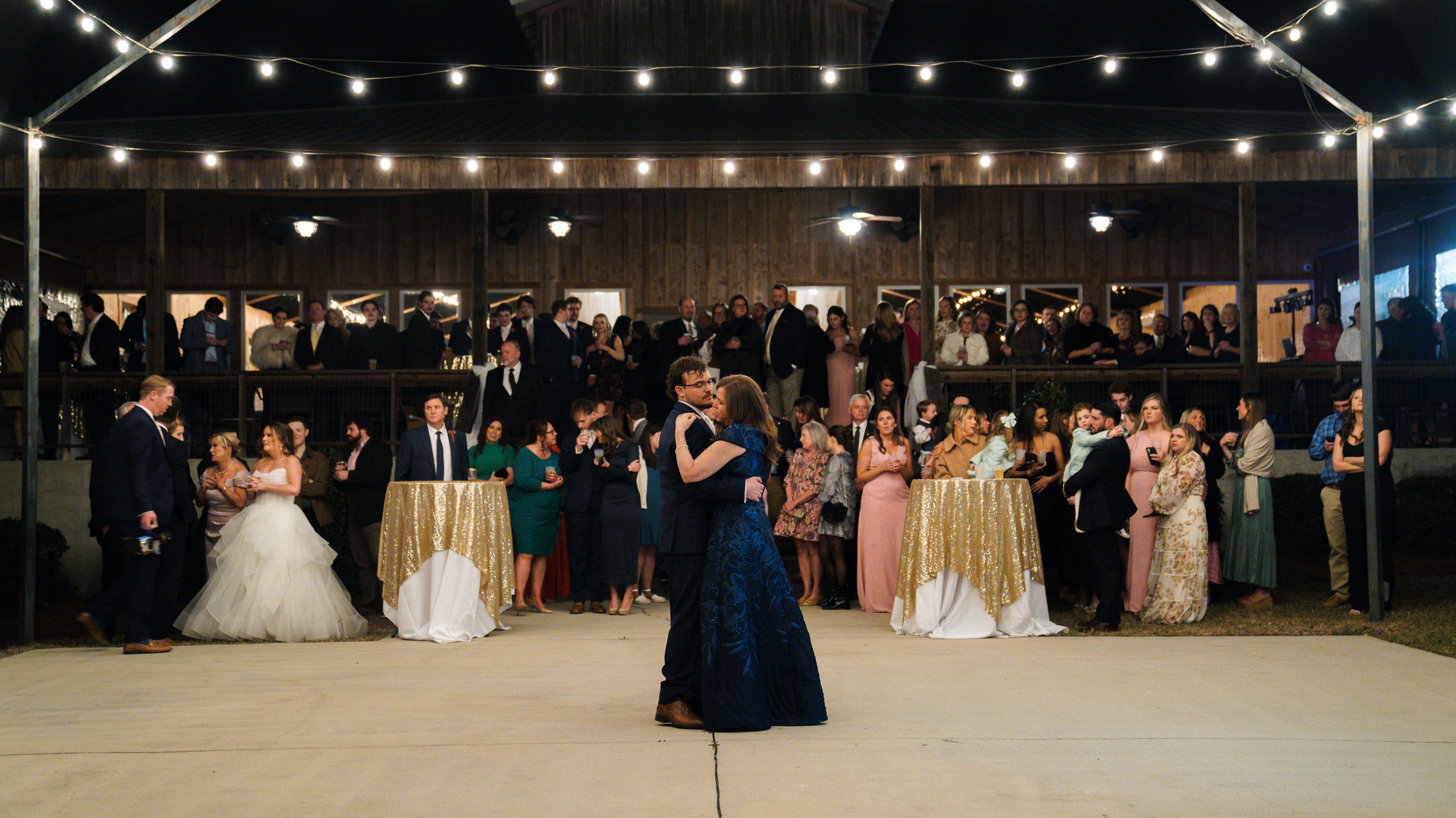 Claudia & Garrett Faulkner: The first dances and reception.