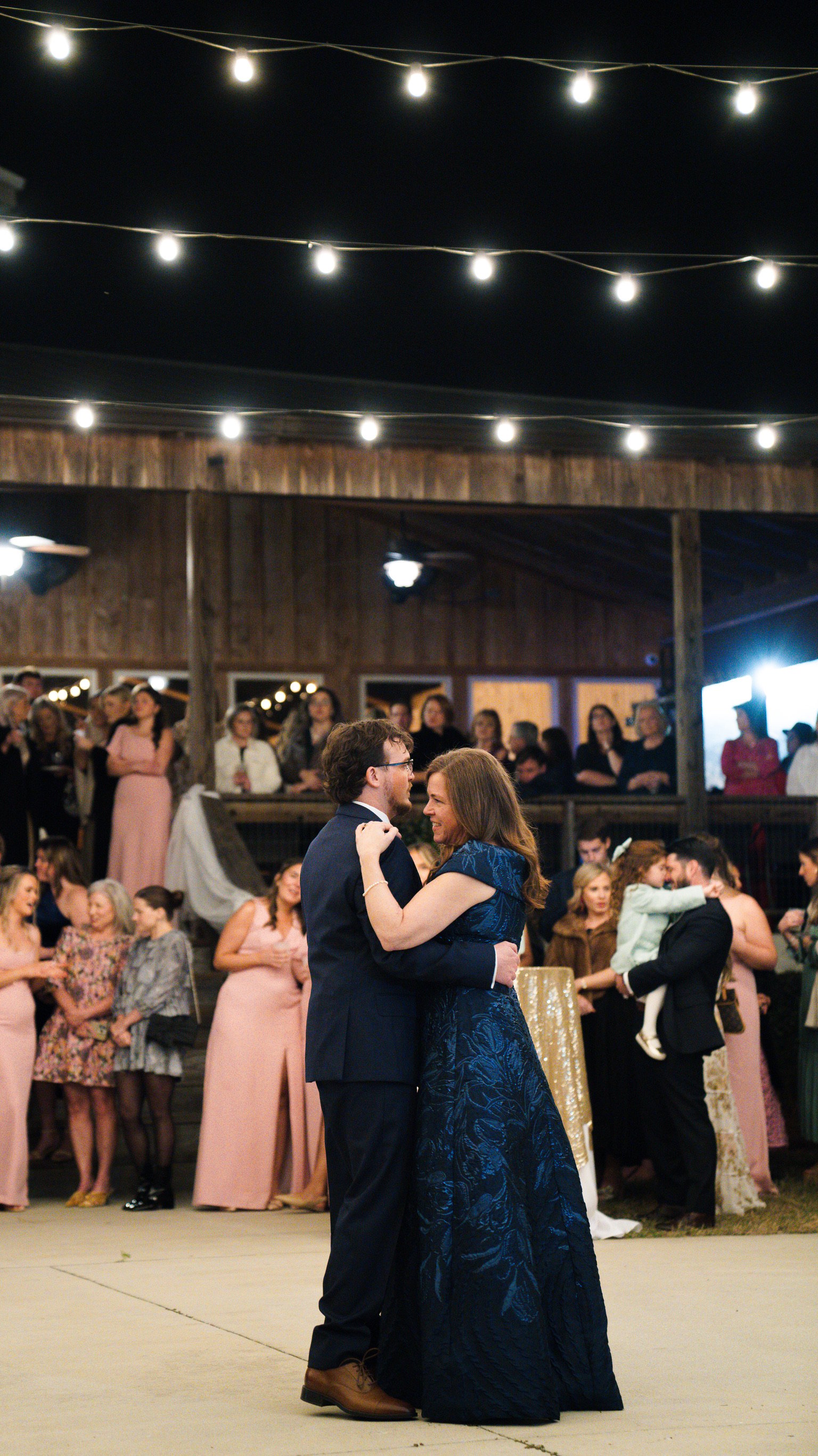 Claudia & Garrett Faulkner: The first dances and reception.