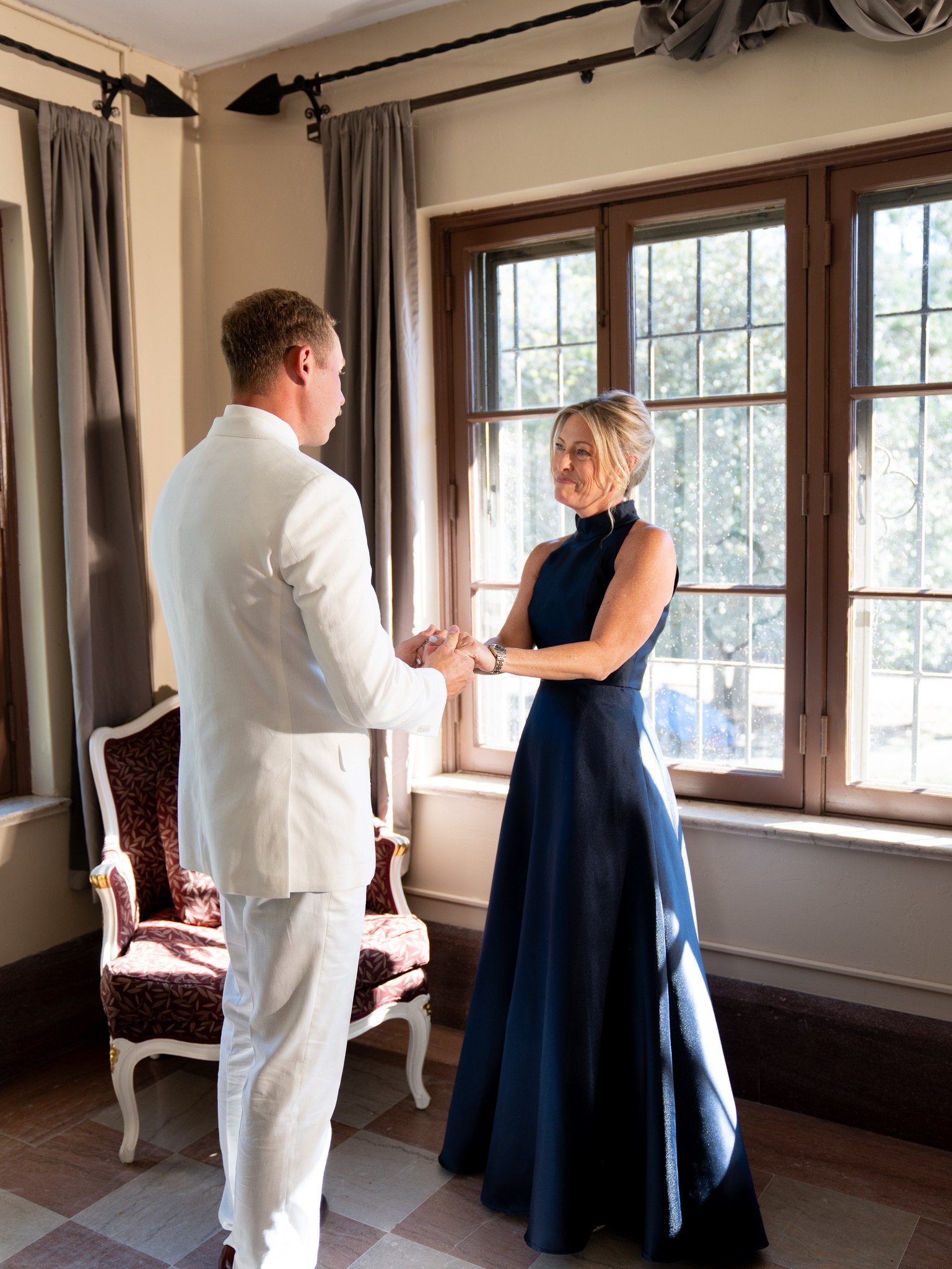 Cassidy & Jeffrey Glass: The first look photographs.