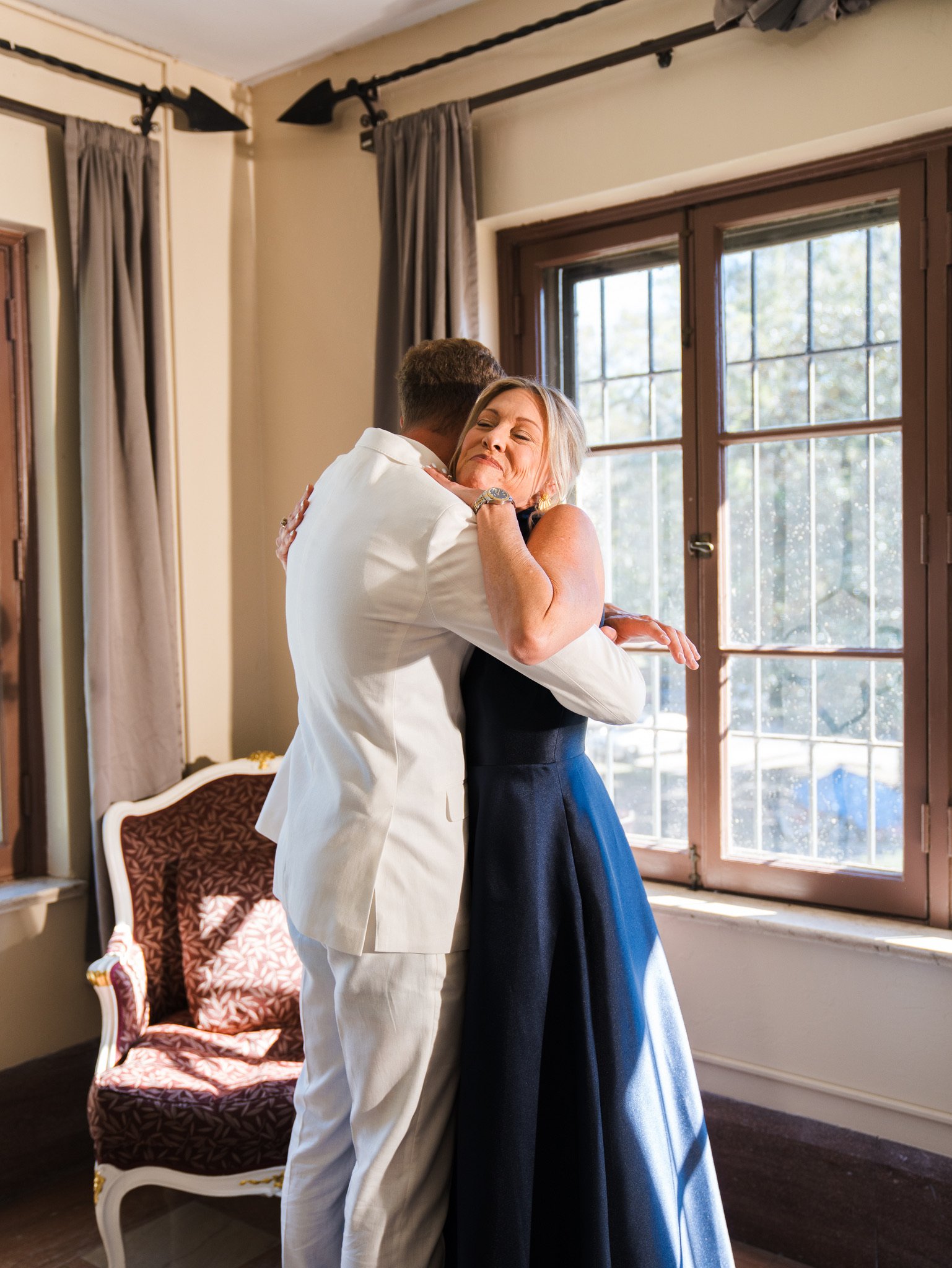Cassidy & Jeffrey Glass: The first look photographs.