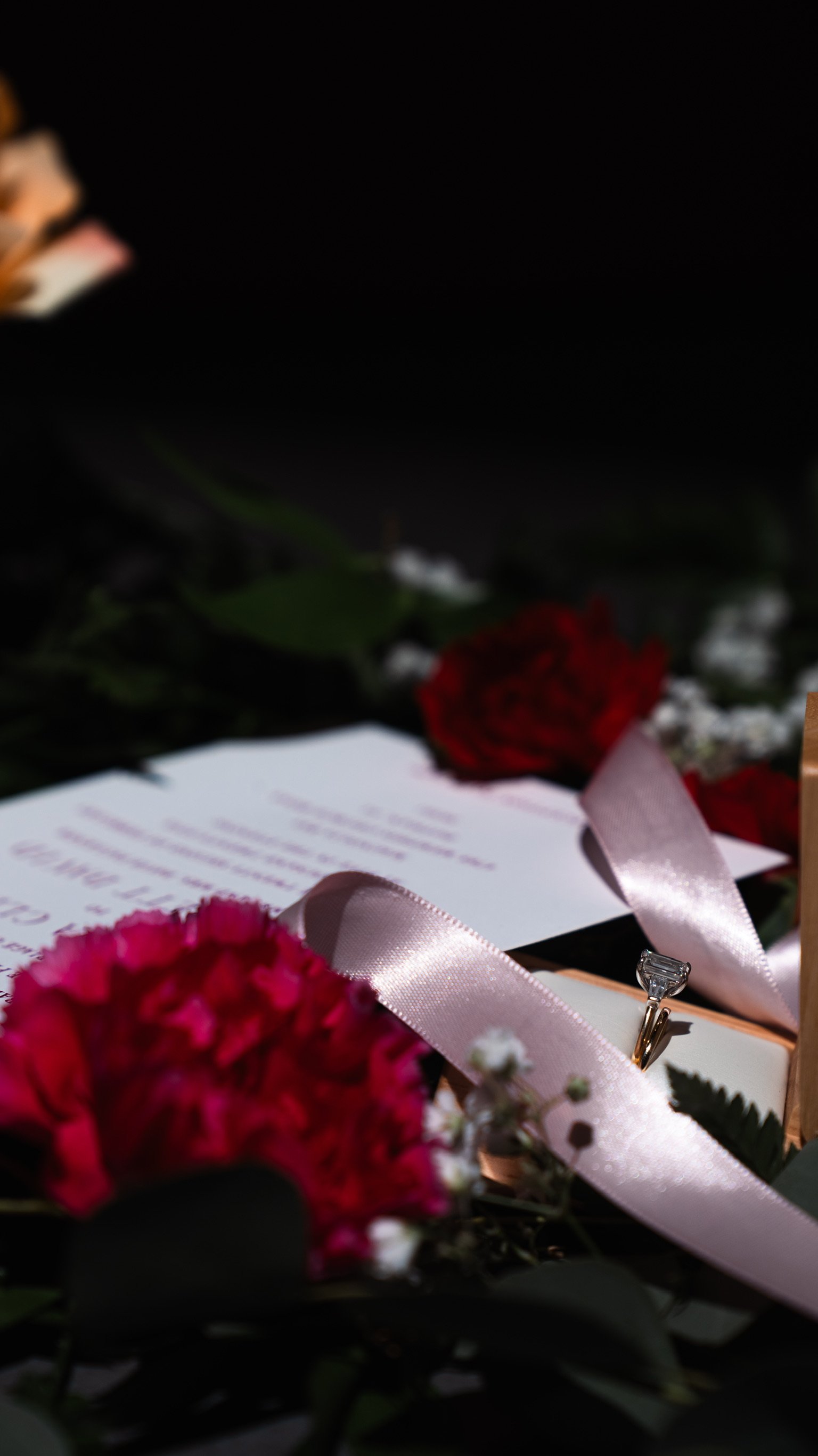 Claudia & Garrett Faulkner: The dress, flowers and wedding details.