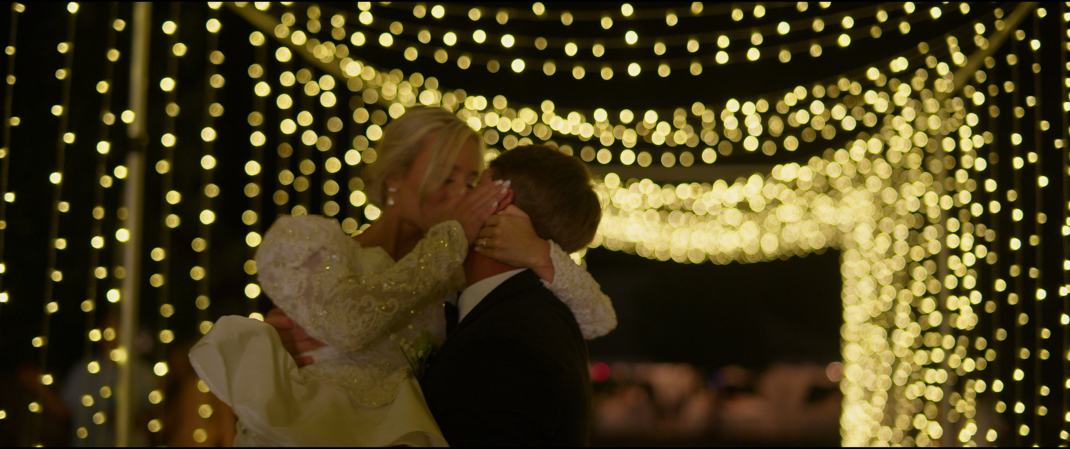 Alex & Lee Davis: The wedding portraits.