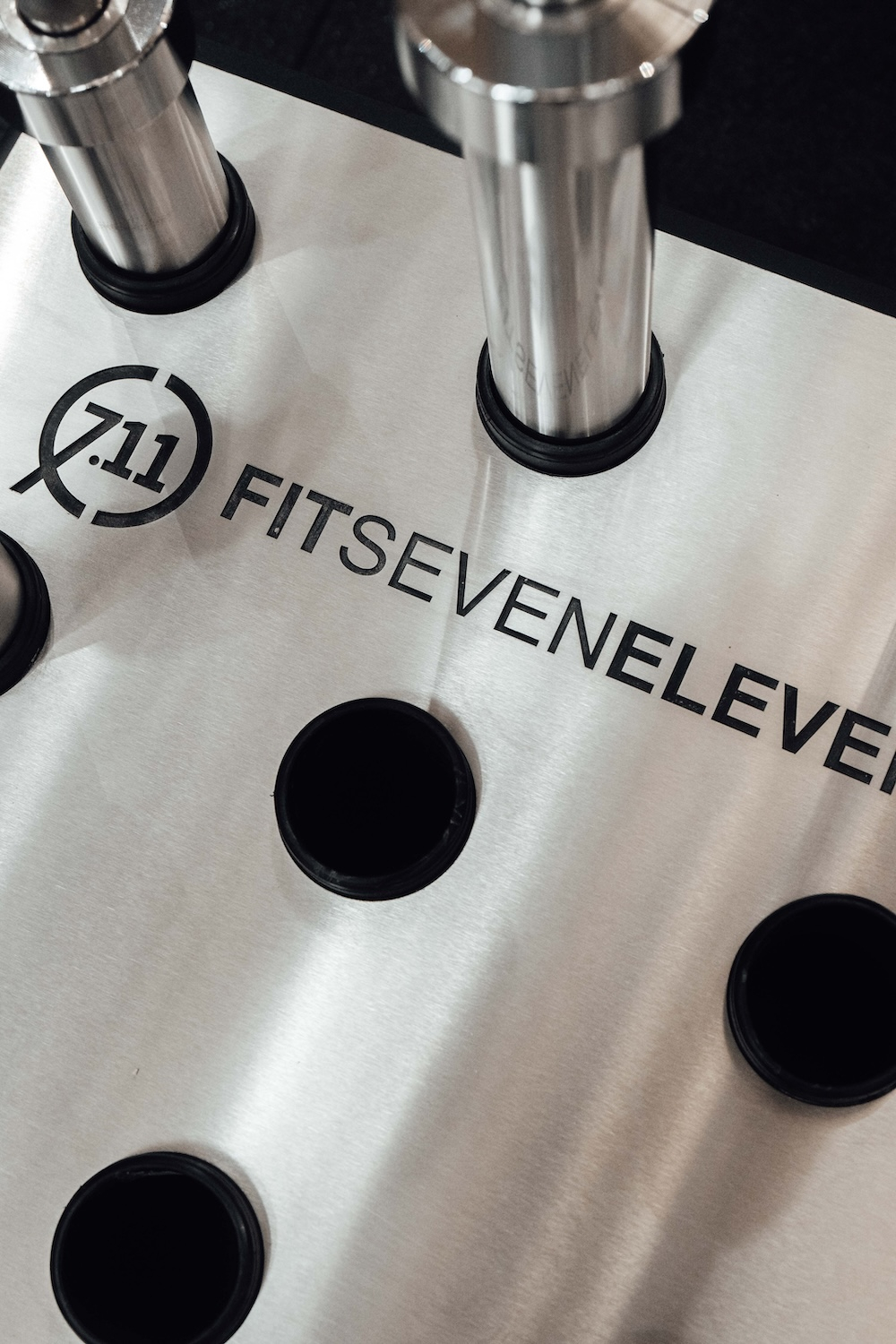 Fitnessstudio Gym Design - FITSEVENELEVEN - by HOLD STRONG Fitness