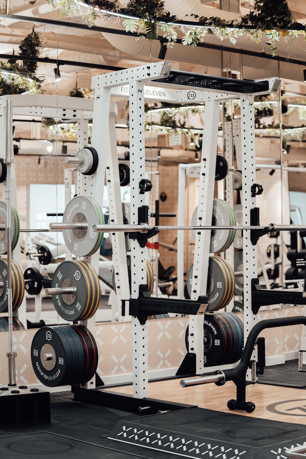 Fitnessstudio Gym Design - FITSEVENELEVEN - by HOLD STRONG Fitness