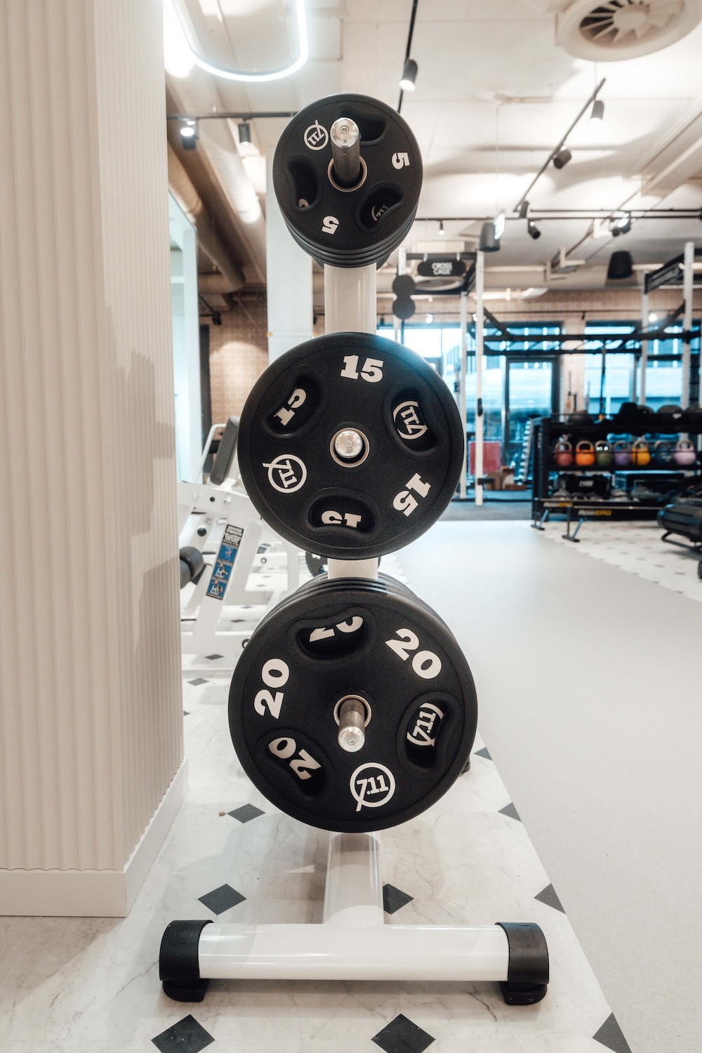 Fitnessstudio Gym Design - FITSEVENELEVEN - by HOLD STRONG Fitness