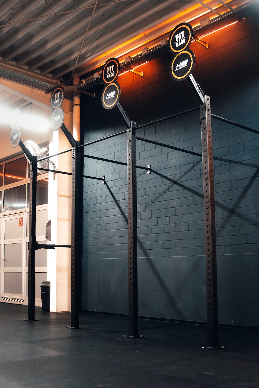 FITBASE Heidelberg - HYROX Area - Wall-Ball-RIG