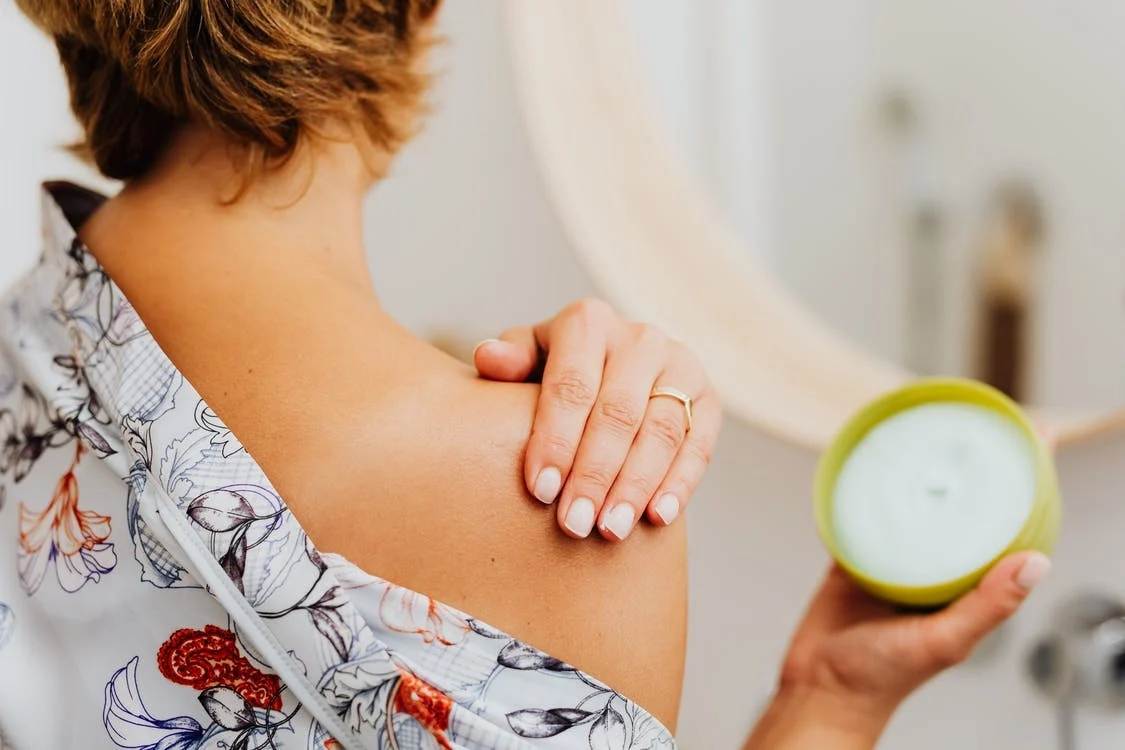 Una crema idratante con protezione solare? Scopri Age Smart