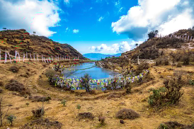 Sandakphu Trek Kalapokhari Black River